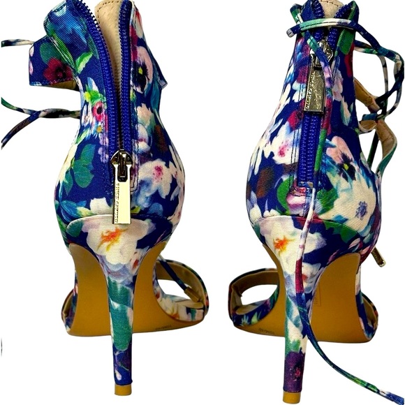 Vince Camoto Flower Print Stilletto Heels That Tie At Ankles Size 10M - Picture 3 of 8